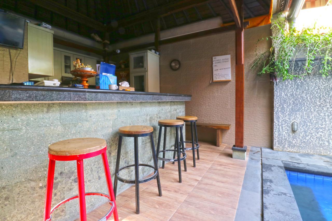 D'Astri Guesthouse Sanur Redpartner เดนปาซาร์ ภายนอก รูปภาพ