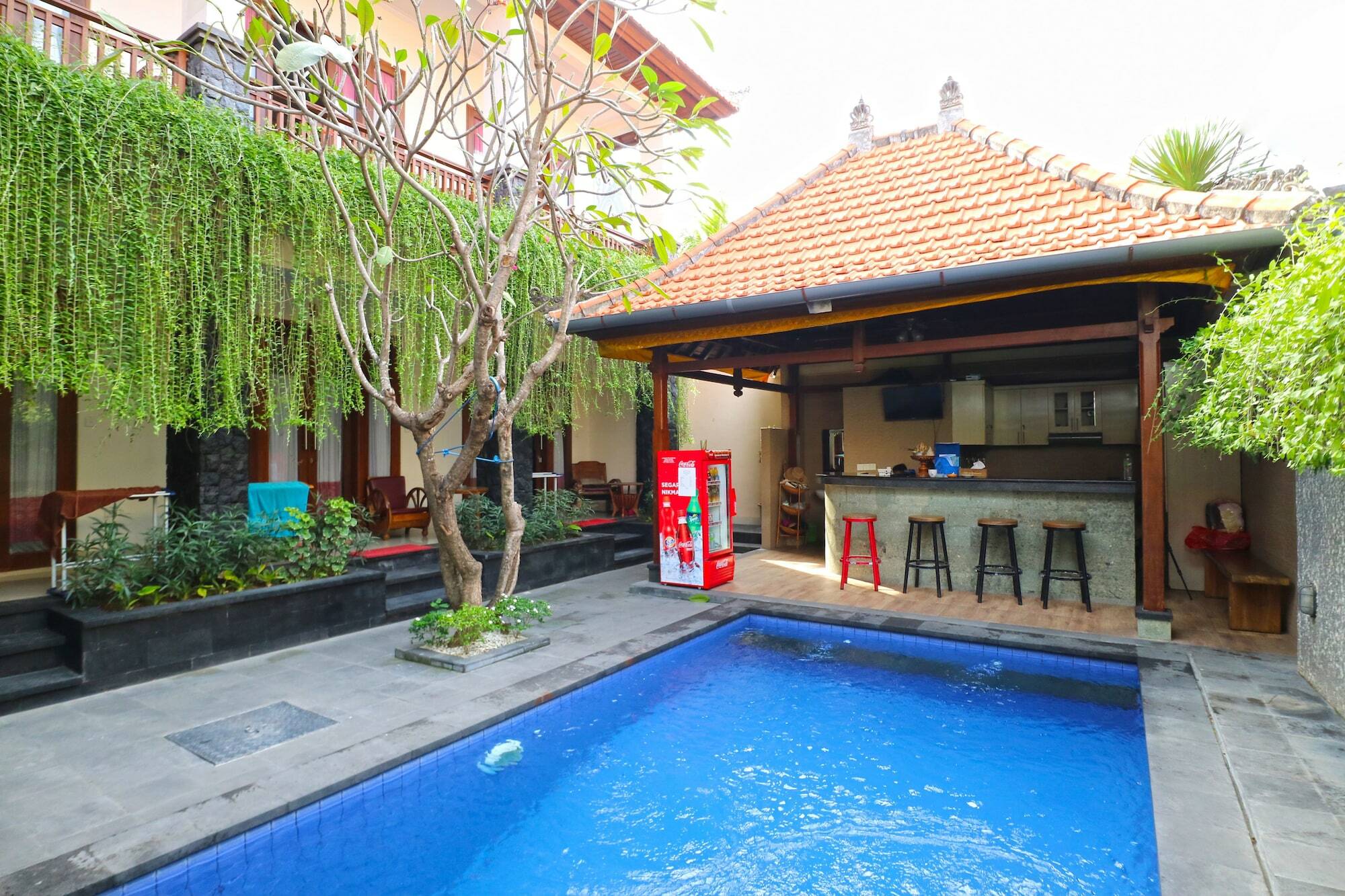 D'Astri Guesthouse Sanur Redpartner เดนปาซาร์ ภายนอก รูปภาพ